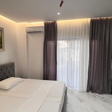 Lezet Hotel Sarandë 외부 사진