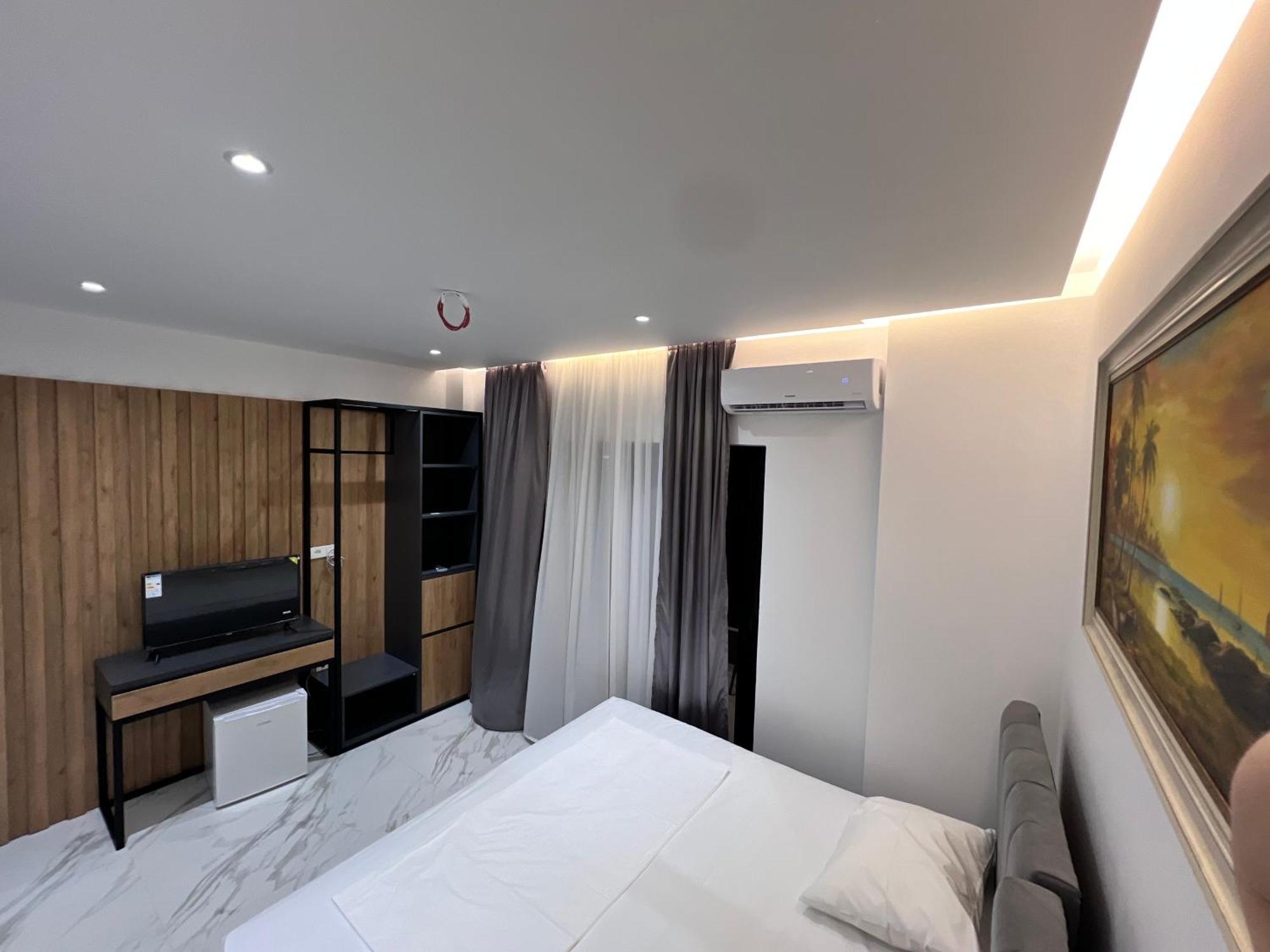 Lezet Hotel Sarandë 외부 사진