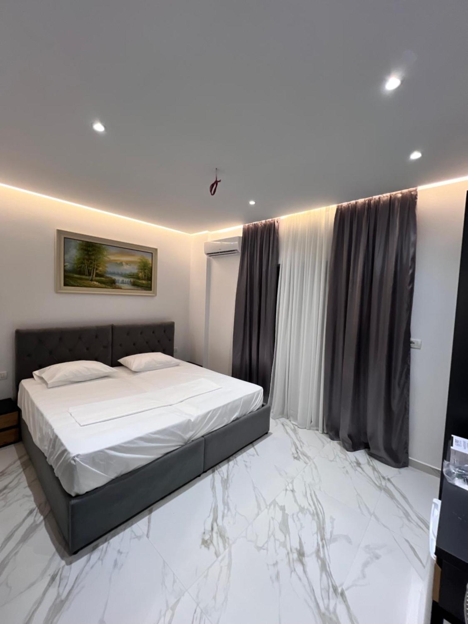 Lezet Hotel Sarandë 외부 사진