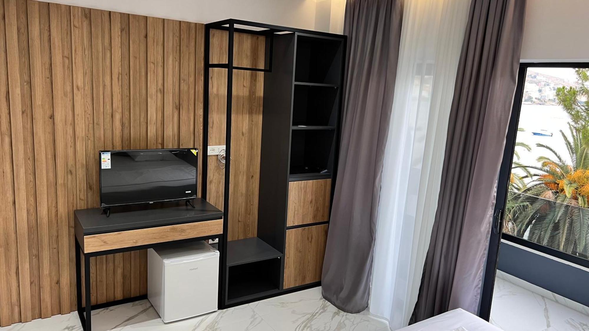 Lezet Hotel Sarandë 외부 사진